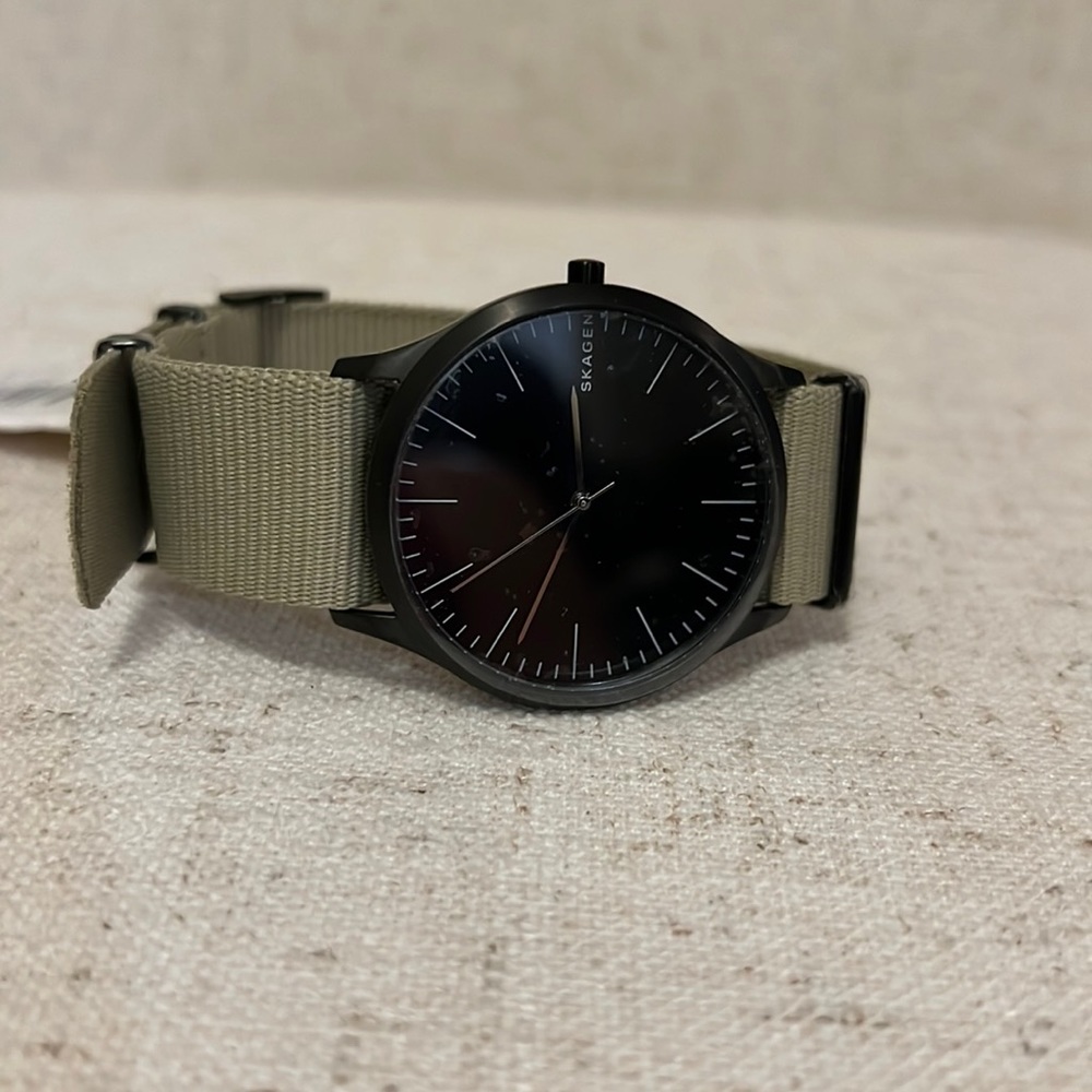 Skagen Men’s watch with nylon band